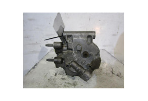 Compresseur clim FORD FOCUS 3 Photo n°4