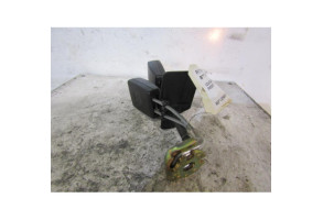 Attache ceinture arriere gauche VOLKSWAGEN PASSAT 4 Photo n°2