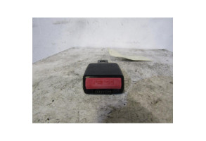 Attache ceinture arriere droit PEUGEOT 1007 Photo n°1