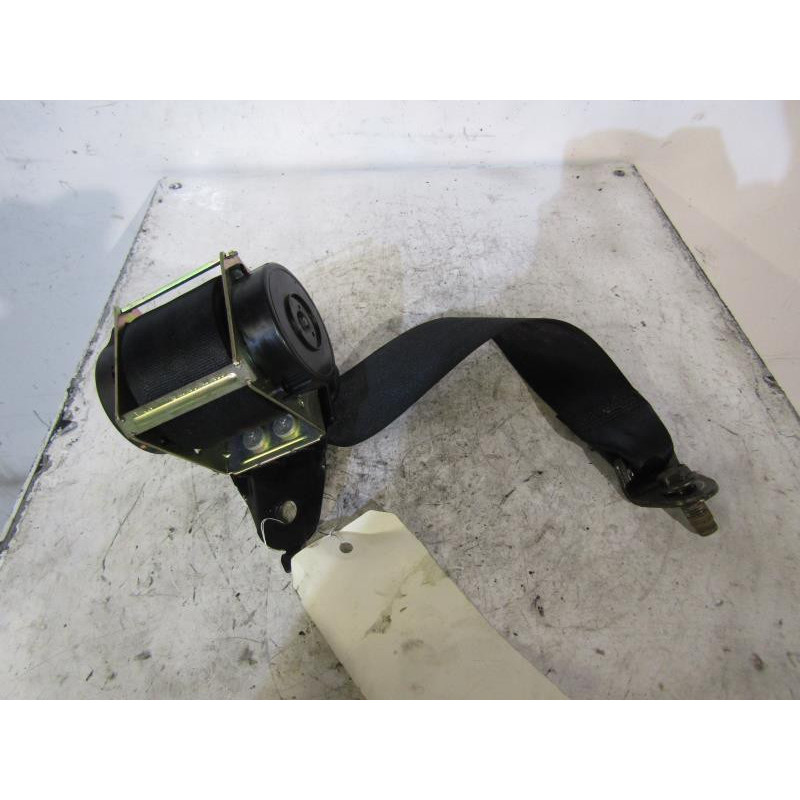 Ceinture arriere droit MAZDA 3 1 Photo n°1