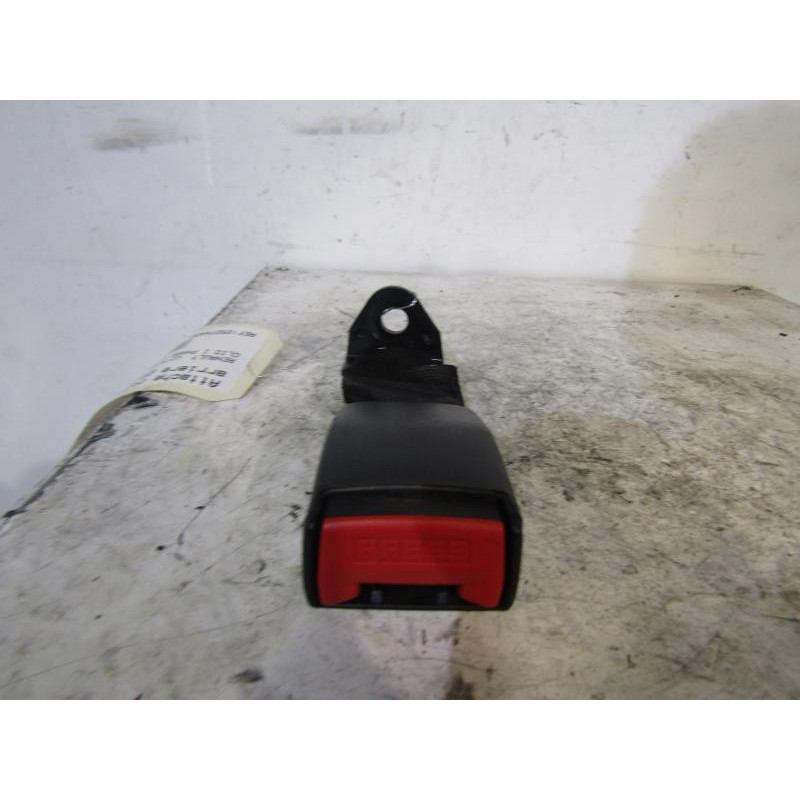 Attache ceinture arriere gauche RENAULT CLIO 1 Photo n°1