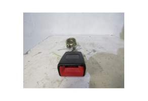 Attache ceinture arriere droit AUDI A4 2 Photo n°1