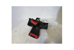 Attache ceinture arriere gauche AUDI A4 2 Photo n°1
