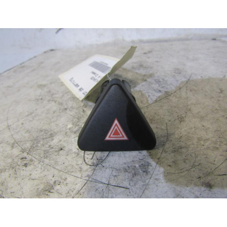 Bouton de warning FORD FIESTA 5