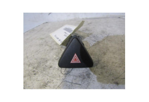 Bouton de warning FORD FIESTA 5 Photo n°1