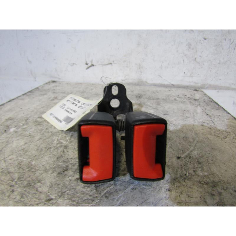 Attache ceinture arriere droit FORD FOCUS 2 Photo n°1