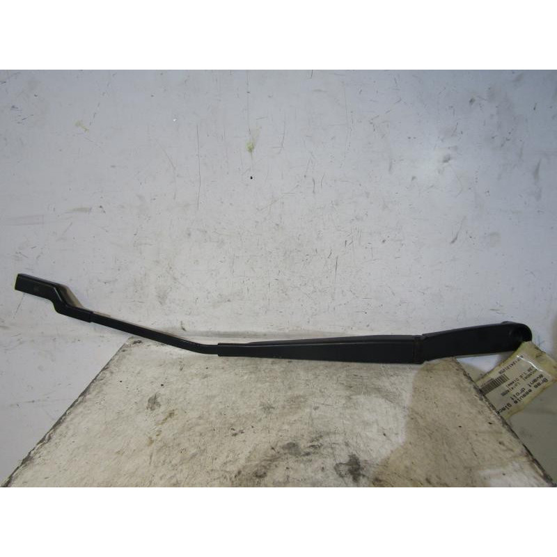 Bras essuie glace avant droit HYUNDAI I 30 1 Photo n°1