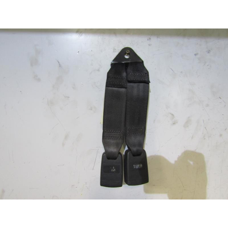 Attache ceinture arriere droit CHEVROLET KALOS Photo n°1