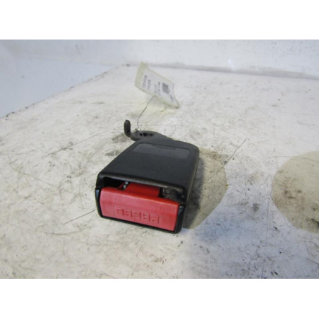 Attache ceinture arriere gauche PEUGEOT 307