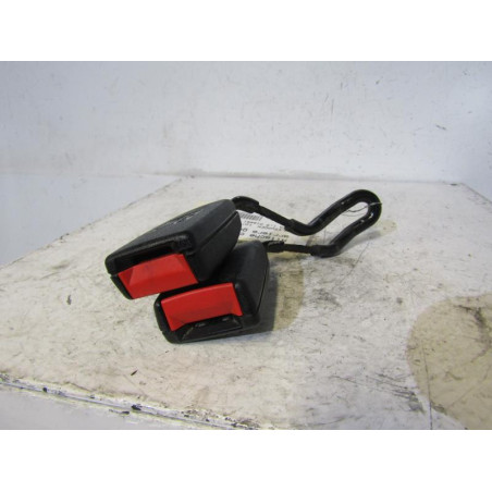 Attache ceinture arriere gauche VOLKSWAGEN BORA