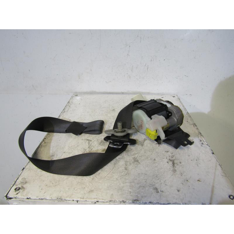 Ceinture arriere gauche HONDA CIVIC 7 Photo n°1