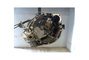 Boite de vitesses PEUGEOT 406 Photo n°1