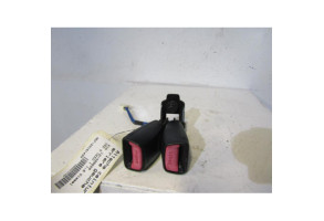 Attache ceinture arriere gauche KIA CEE-D 1 Photo n°1