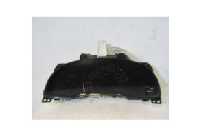 Compteur TOYOTA AVENSIS VERSO Photo n°1