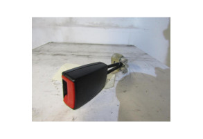 Attache ceinture arriere droit VOLKSWAGEN PASSAT 4 Photo n°1