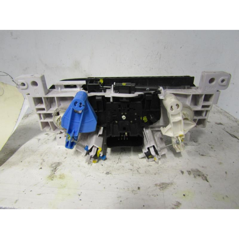 Commande chauffage DACIA SANDERO 1 Photo n°1