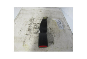 Attache ceinture arriere droit TOYOTA COROLLA 10 Photo n°1