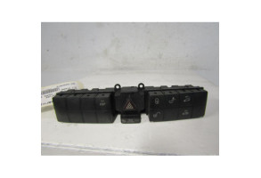 Bouton de warning MERCEDES CLASSE C 203 Photo n°1