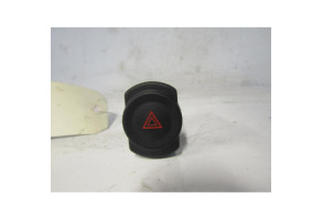 Bouton de warning DACIA SANDERO 1 Photo n°1