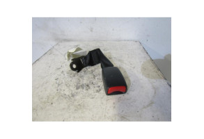 Attache ceinture arriere droit TOYOTA COROLLA 10 Photo n°1
