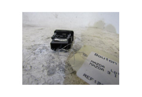 Bouton de warning MAZDA 3 1 Photo n°2