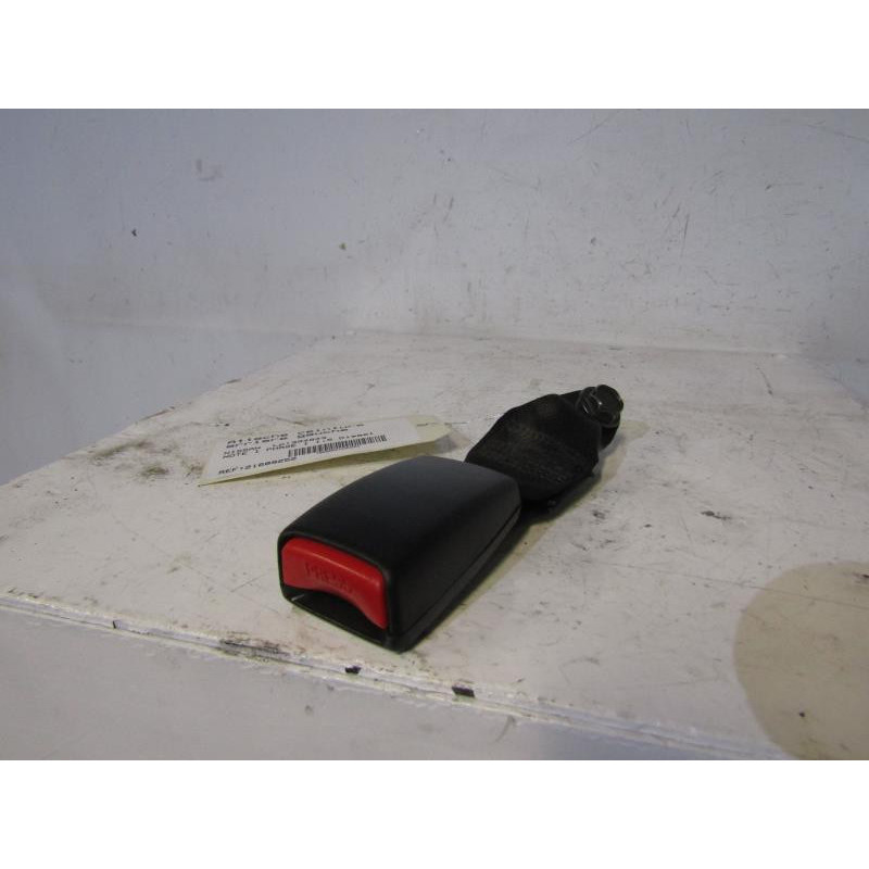 Attache ceinture arriere gauche NISSAN NOTE 1 Photo n°1