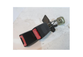 Attache ceinture arriere gauche VOLKSWAGEN PASSAT 4 Photo n°1