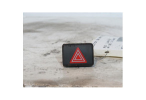 Bouton de warning AUDI A4 2 Photo n°1