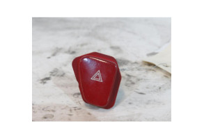 Bouton de warning PEUGEOT 607 Photo n°1
