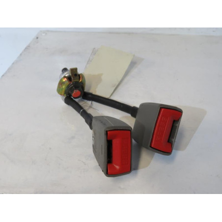 Attache ceinture arriere gauche CITROEN C5 1