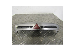 Bouton de warning PEUGEOT 308 1 SW Photo n°1