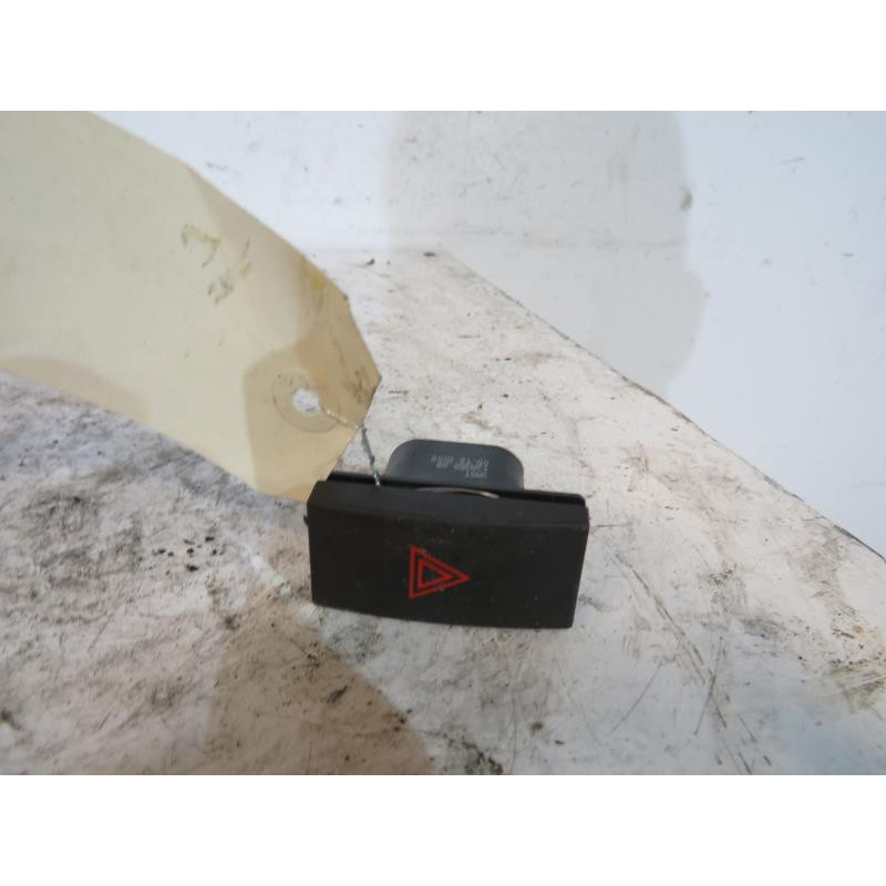 Bouton de warning FORD TRANSIT 4 Photo n°1