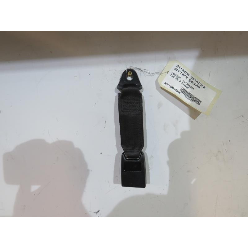 Attache ceinture arriere gauche PEUGEOT 206 Photo n°1