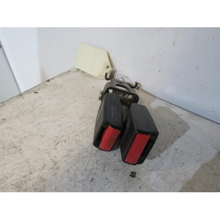 Attache ceinture arriere gauche RENAULT MEGANE 2