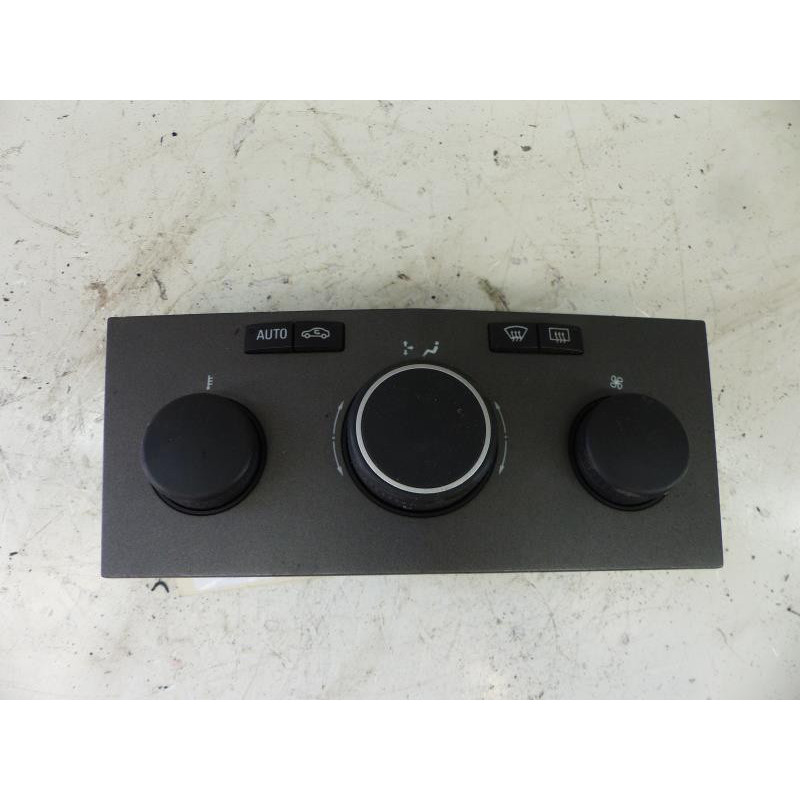 Commande chauffage OPEL ASTRA H Photo n°1