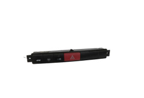 Bouton de warning FIAT GRANDE PUNTO Photo n°1