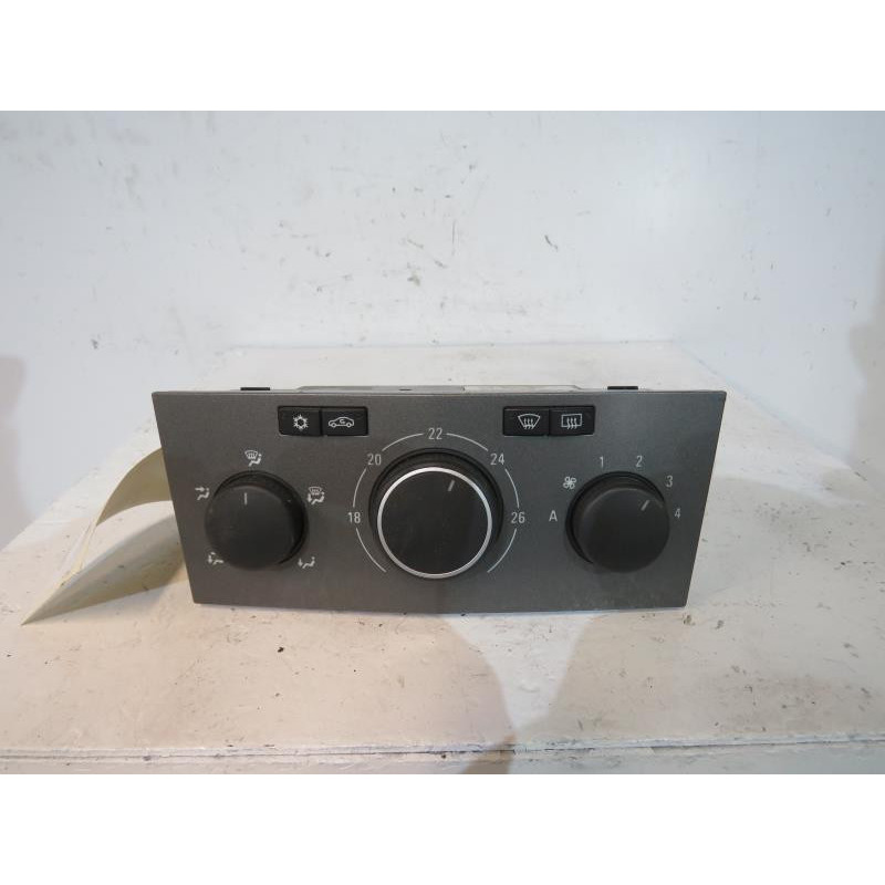 Commande chauffage OPEL ZAFIRA B Photo n°1