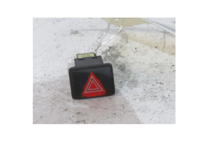 Bouton de warning AUDI A4 2 Photo n°1