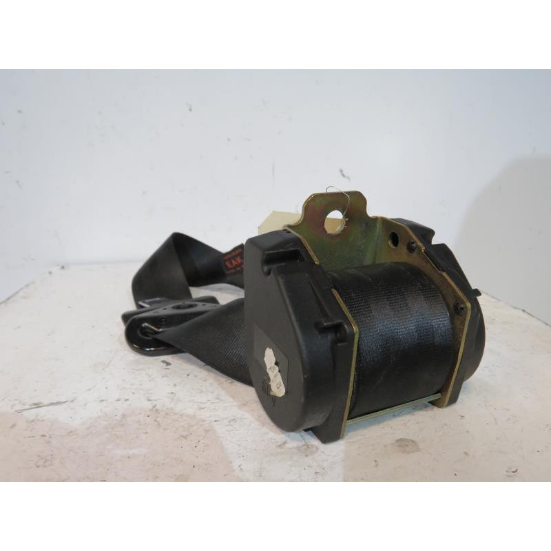 Ceinture arriere droit PEUGEOT 306 Photo n°1