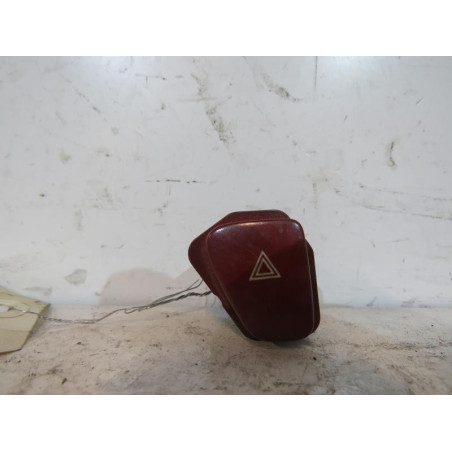 Bouton de warning PEUGEOT 607