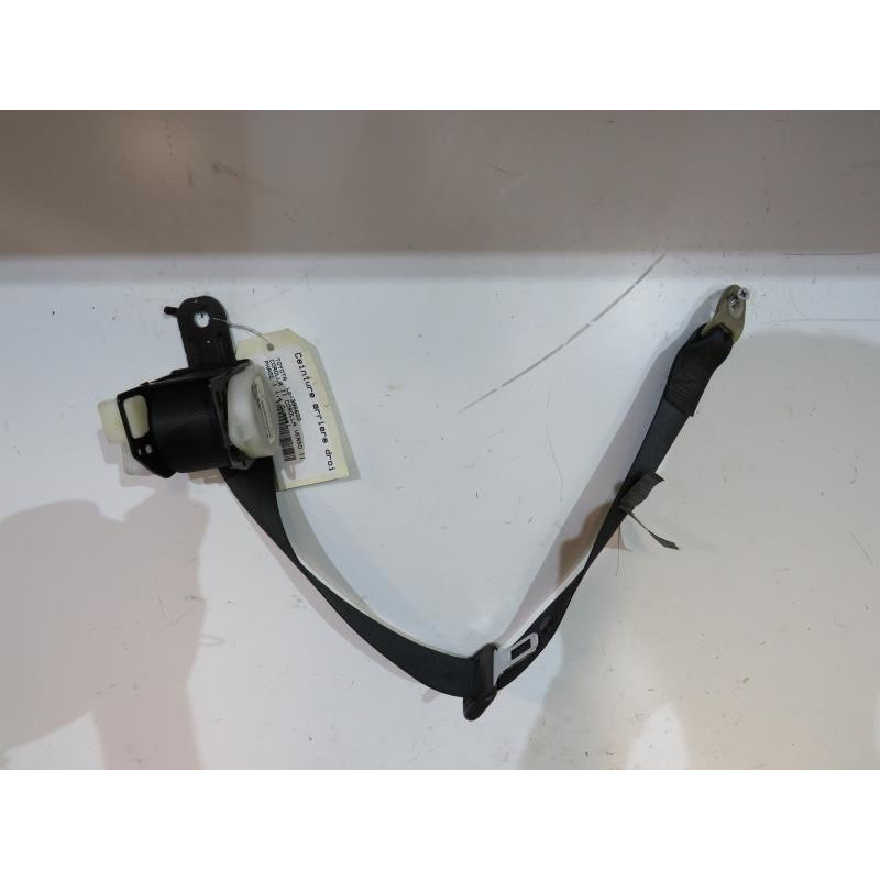Ceinture arriere droit TOYOTA COROLLA 10 Photo n°1