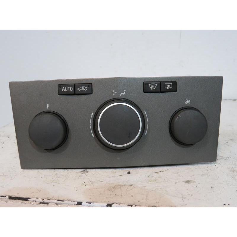 Commande chauffage OPEL ASTRA H Photo n°1