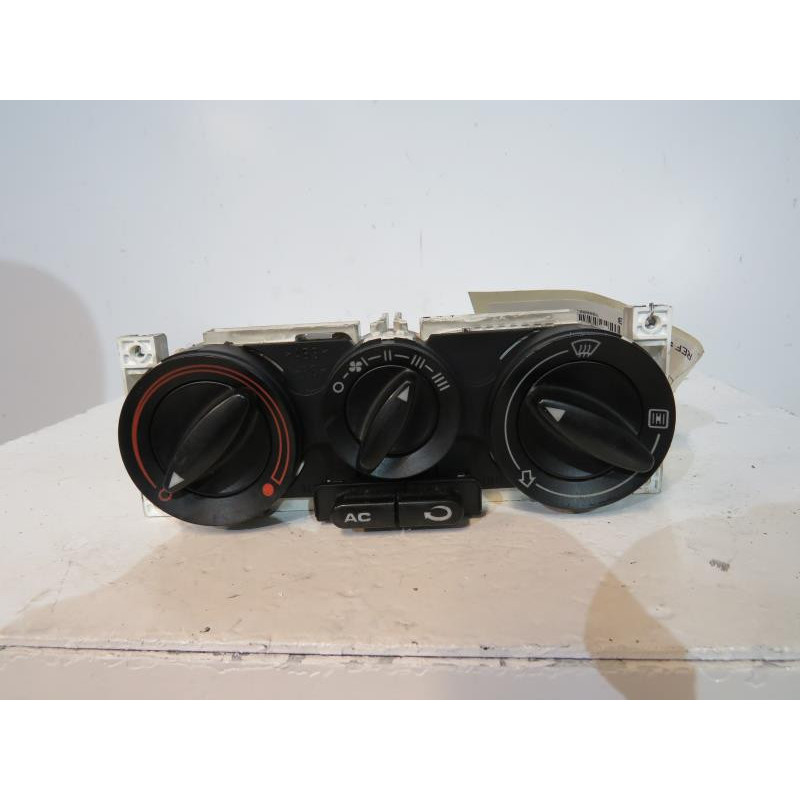 Commande chauffage SEAT TOLEDO 2 Photo n°1