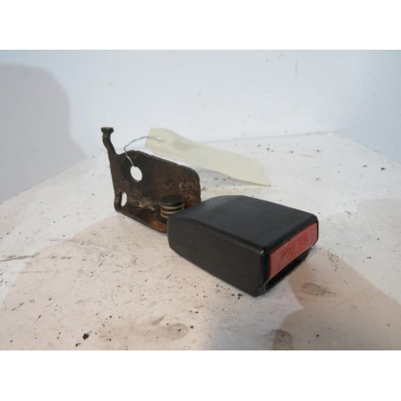 Attache ceinture arriere droit RENAULT MEGANE 2