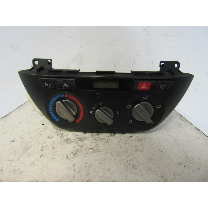 Commande chauffage TOYOTA RAV4 2 Photo n°1