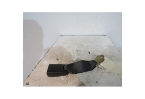 Attache ceinture arriere droit TOYOTA COROLLA 10 Photo n°1