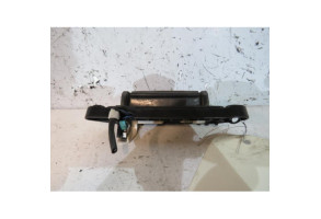 Bouton de coffre TOYOTA AVENSIS VERSO Photo n°1
