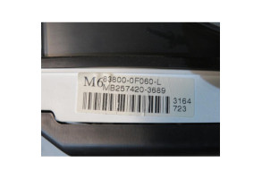 Compteur TOYOTA COROLLA VERSO 2 Photo n°1