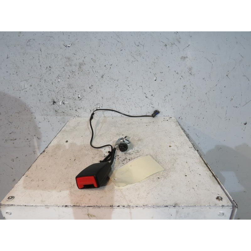 Attache ceinture arriere droit CITROEN C5 1 Photo n°1