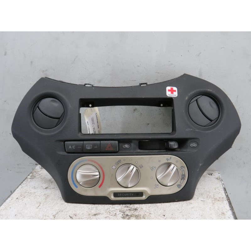 Commande chauffage TOYOTA YARIS 1 Photo n°1